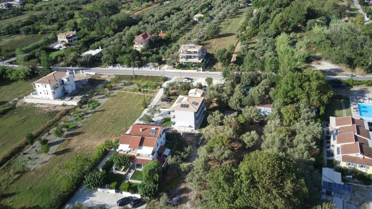 Queen Bay Studios Vasiliki  Exterior photo