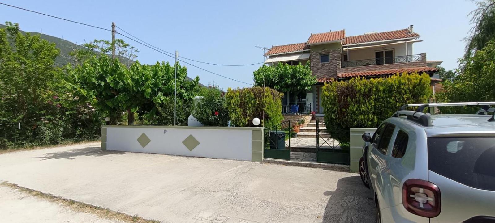Queen Bay Studios Vasiliki  Exterior photo