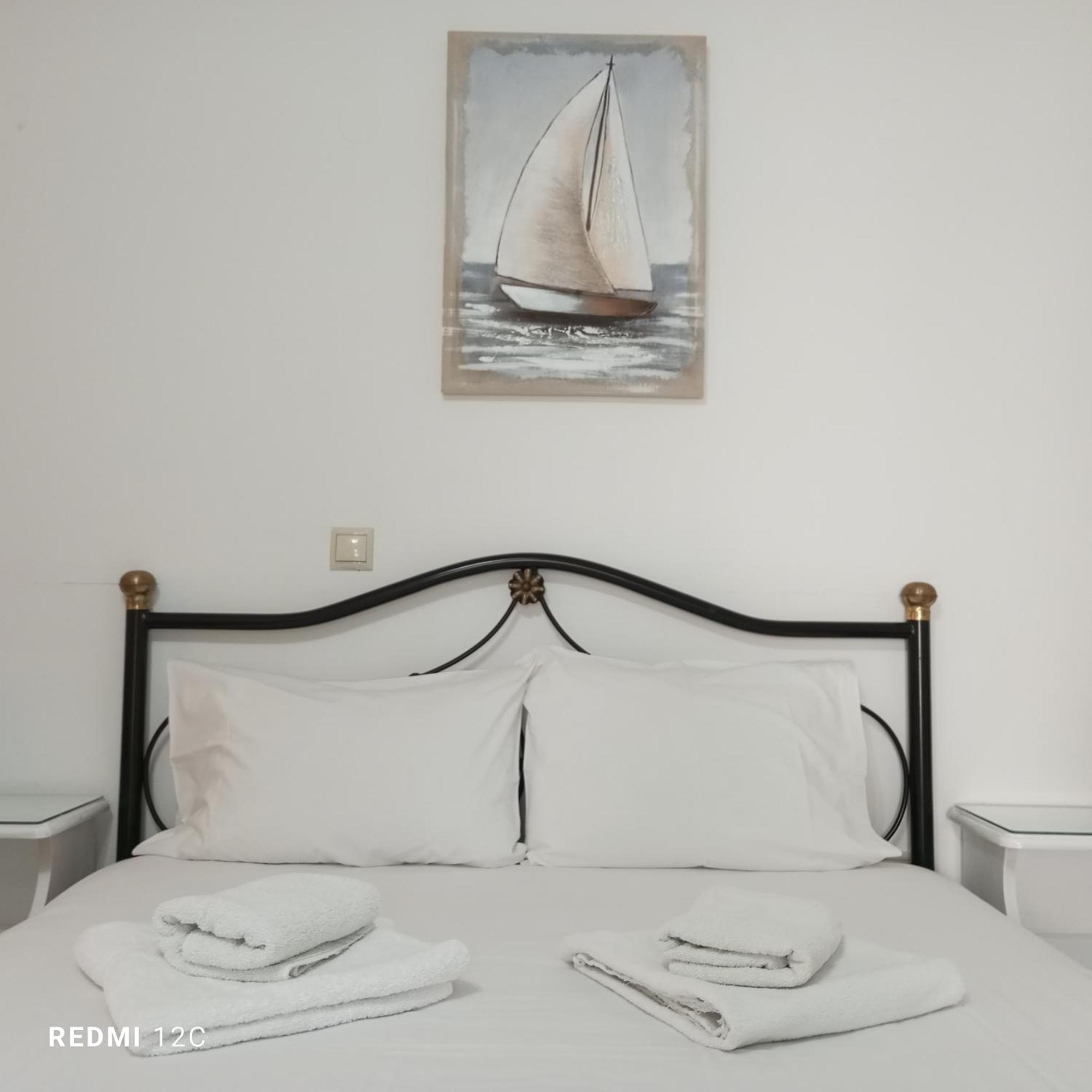 Queen Bay Studios Vasiliki  Room photo