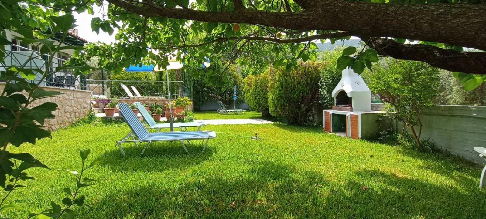 Queen Bay Studios Vasiliki  Exterior photo