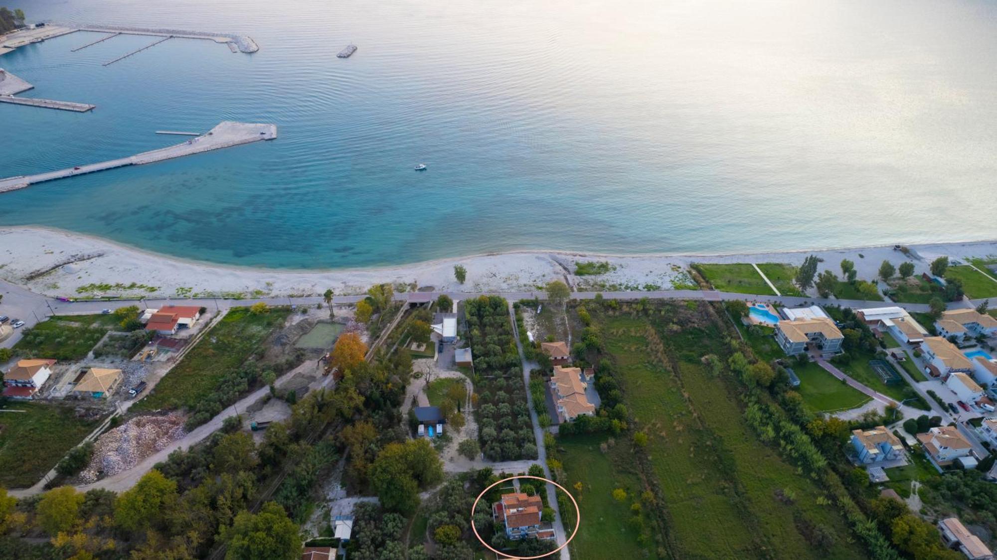 Queen Bay Studios Vasiliki  Exterior photo