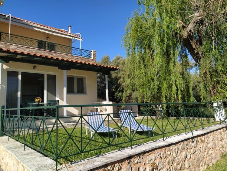 Queen Bay Studios Vasiliki  Exterior photo